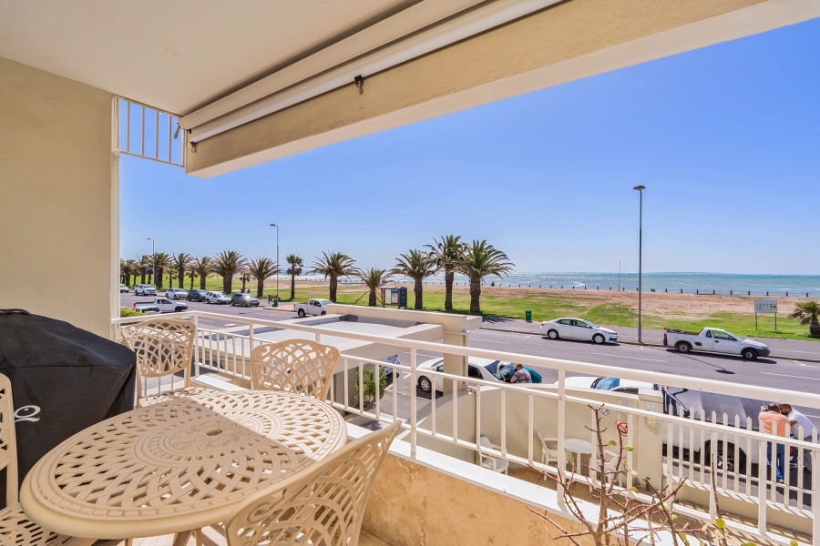 To Let 3 Bedroom Property for Rent in Mouille Point Western Cape